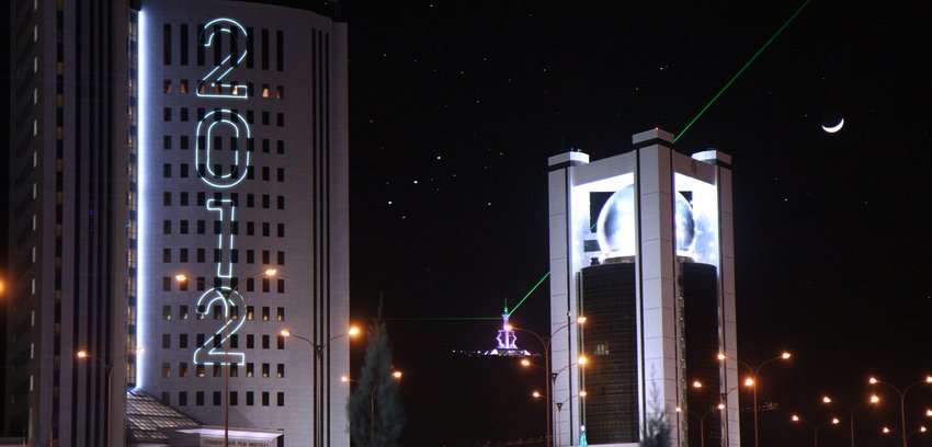  Lasershow Ashgabad Towers Project New Year 2012 Downtown