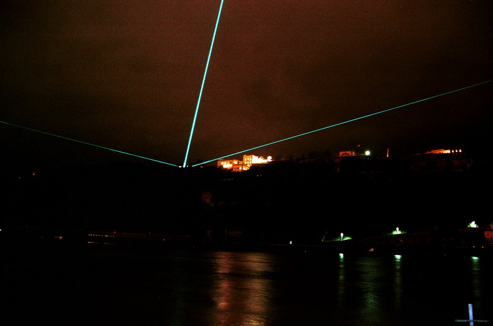 Lasershow 02B006 Event Service Outdoor Beams Laser Beams above Koblenz