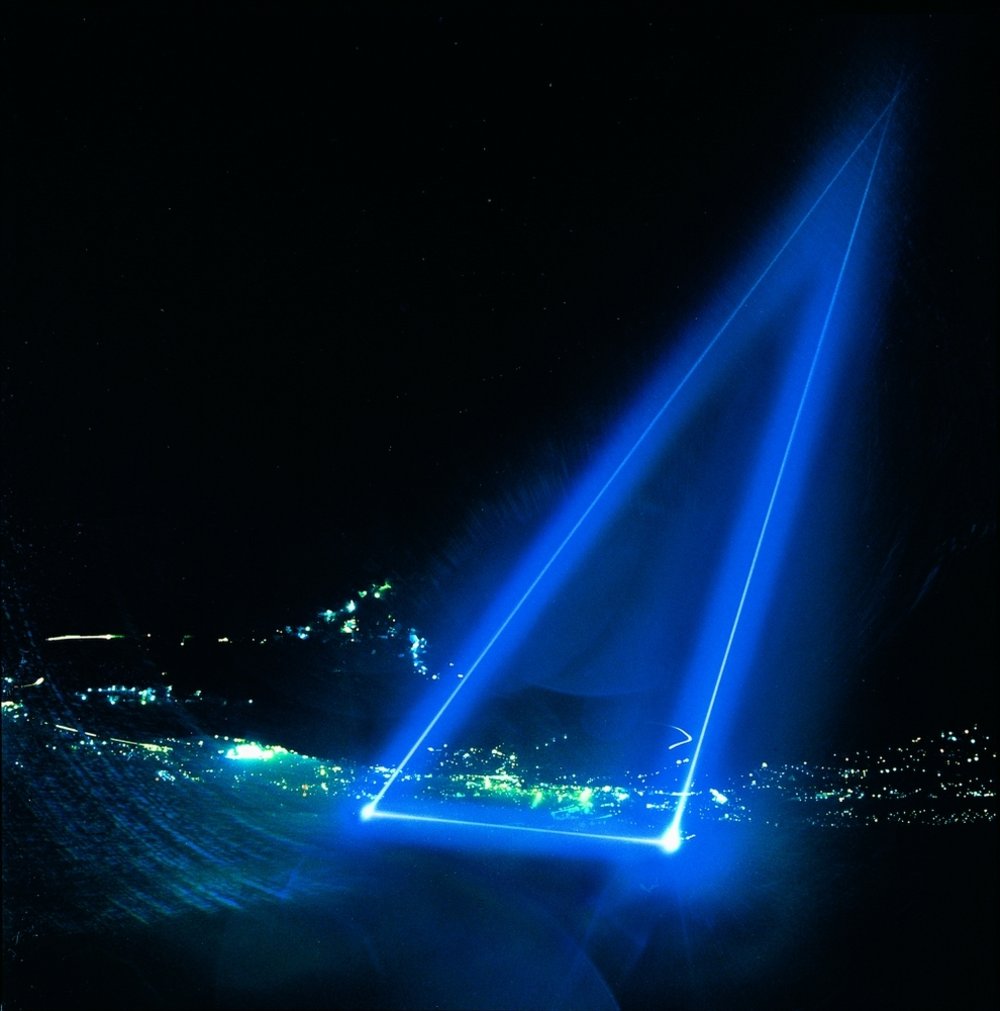 Lasershow 02F00100 Event Service Outdoor Beams 18 km long Laser Triangle