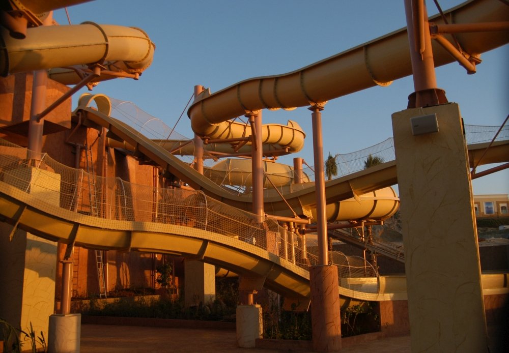 Lasershow Alwadi Resort Slides